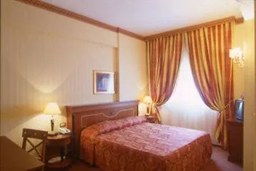 Zanhotel Europa Отель