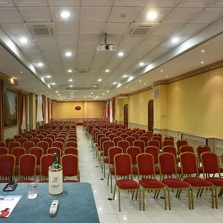 Отель Zanhotel Europa 4*