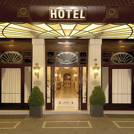 Отель Zanhotel Europa Болонья