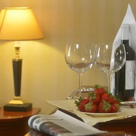 Zanhotel Europa Отель Болонья