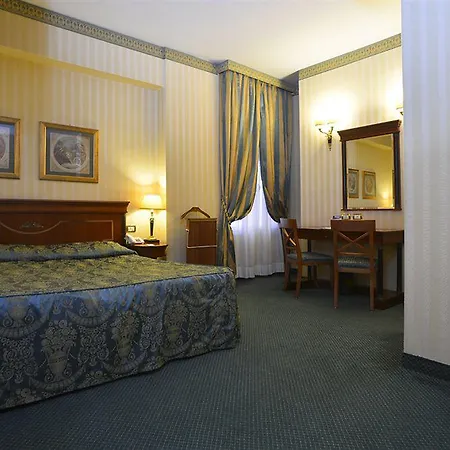 Отель Zanhotel Europa Болонья